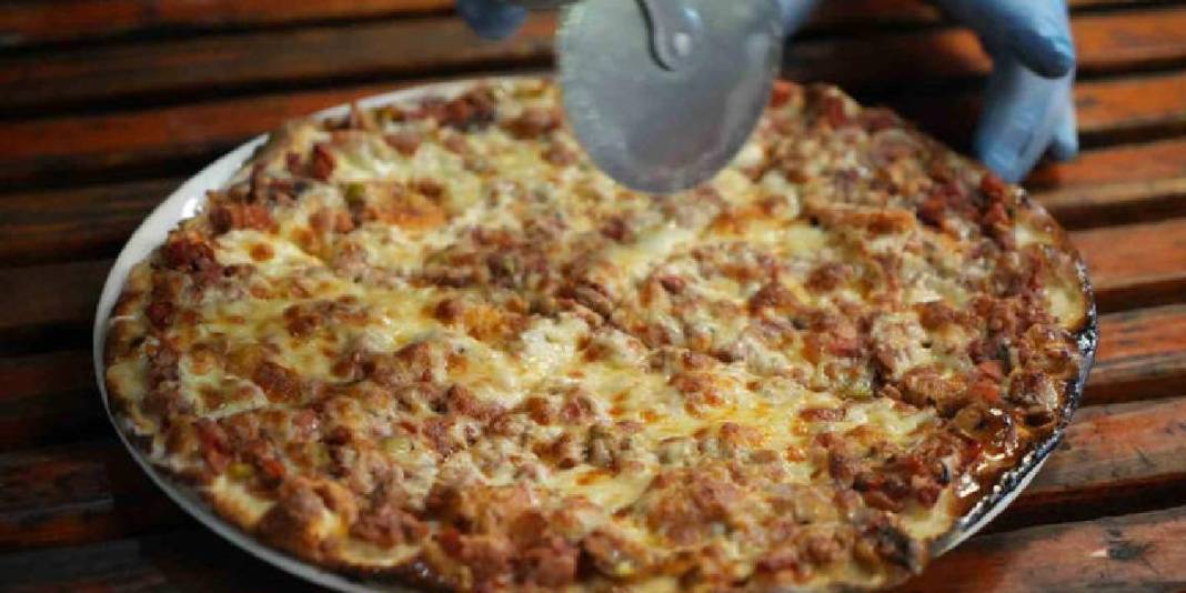 Türk mutfağından küresel atağa! Bursa’nın meşhur lezzeti şimdi İtalyan pizzasına rakip! 1